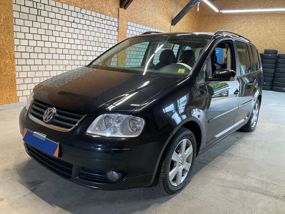 Volkswagen Touran 2006 — photo 1