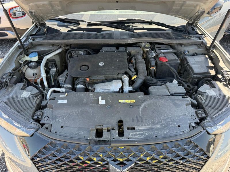 DS Automobiles DS4 1.5 Blue-HDi Performance Line+ — zdjęcie 8