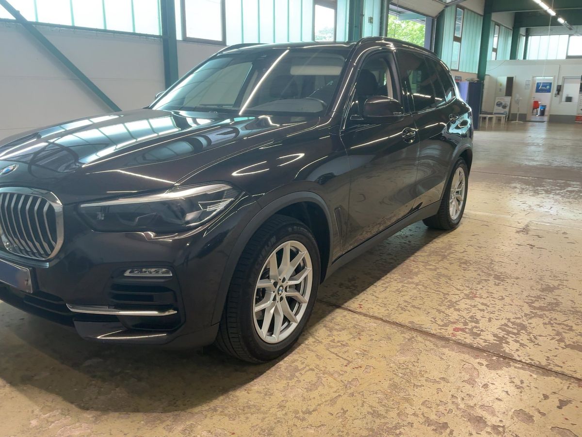 BMW X5 2021