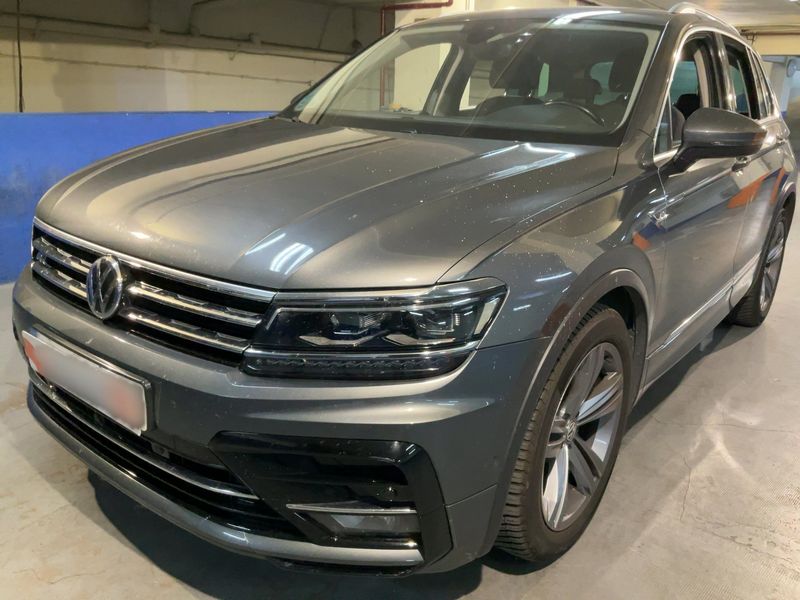 Volkswagen Tiguan 2.0 TDI Sport BlueMotion Tech — zdjęcie 2