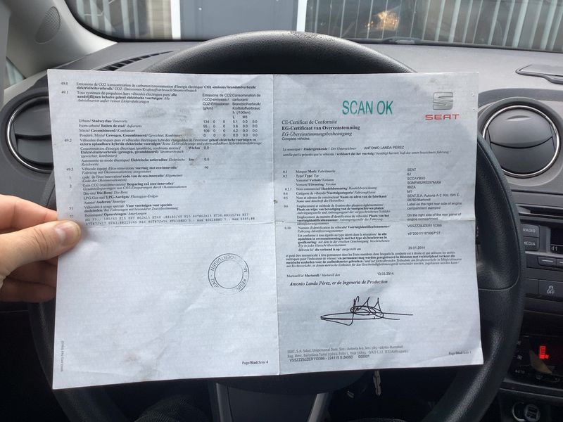 Seat Ibiza 1.6 TDI Stylance / Style 2014 – снимка 21