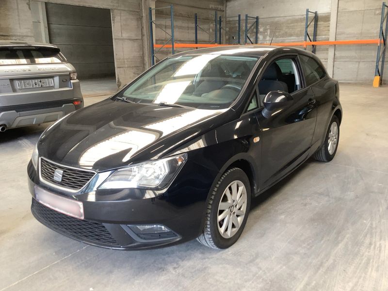 Seat Ibiza 1.6 TDI Stylance / Style 2014 – снимка 1