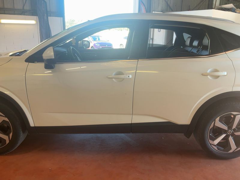 Nissan Qashqai 1.3 DIG-T Mild-Hybrid Tekna — zdjęcie 4