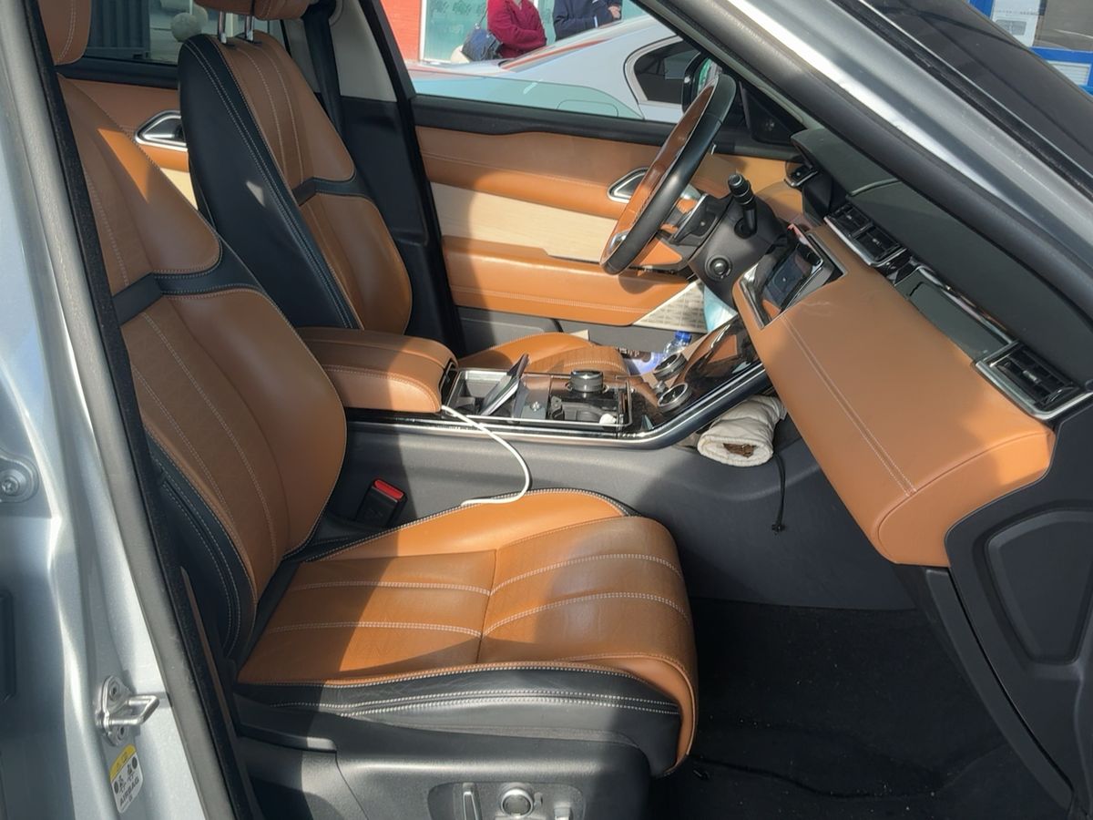 Land Rover 2017 — photo 17