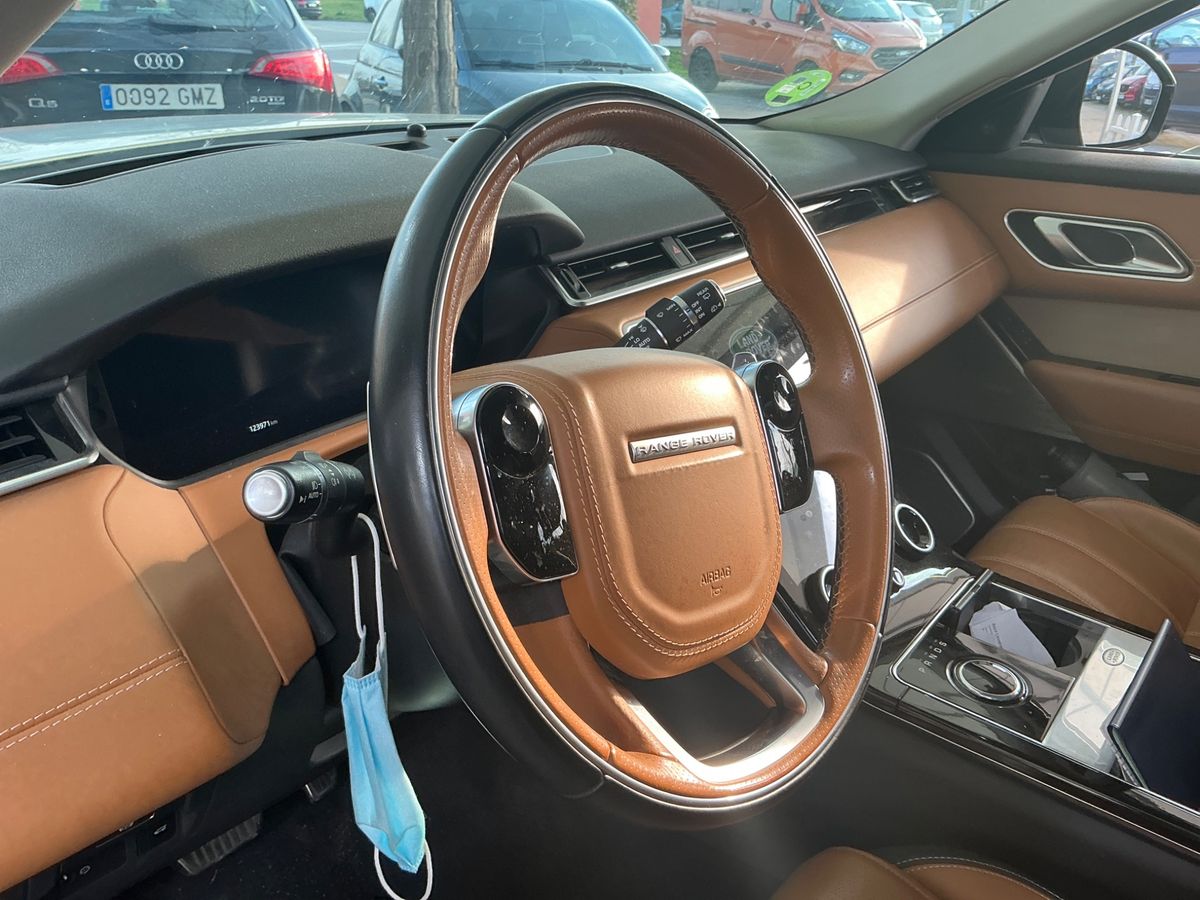 Land Rover 2017 — photo 36