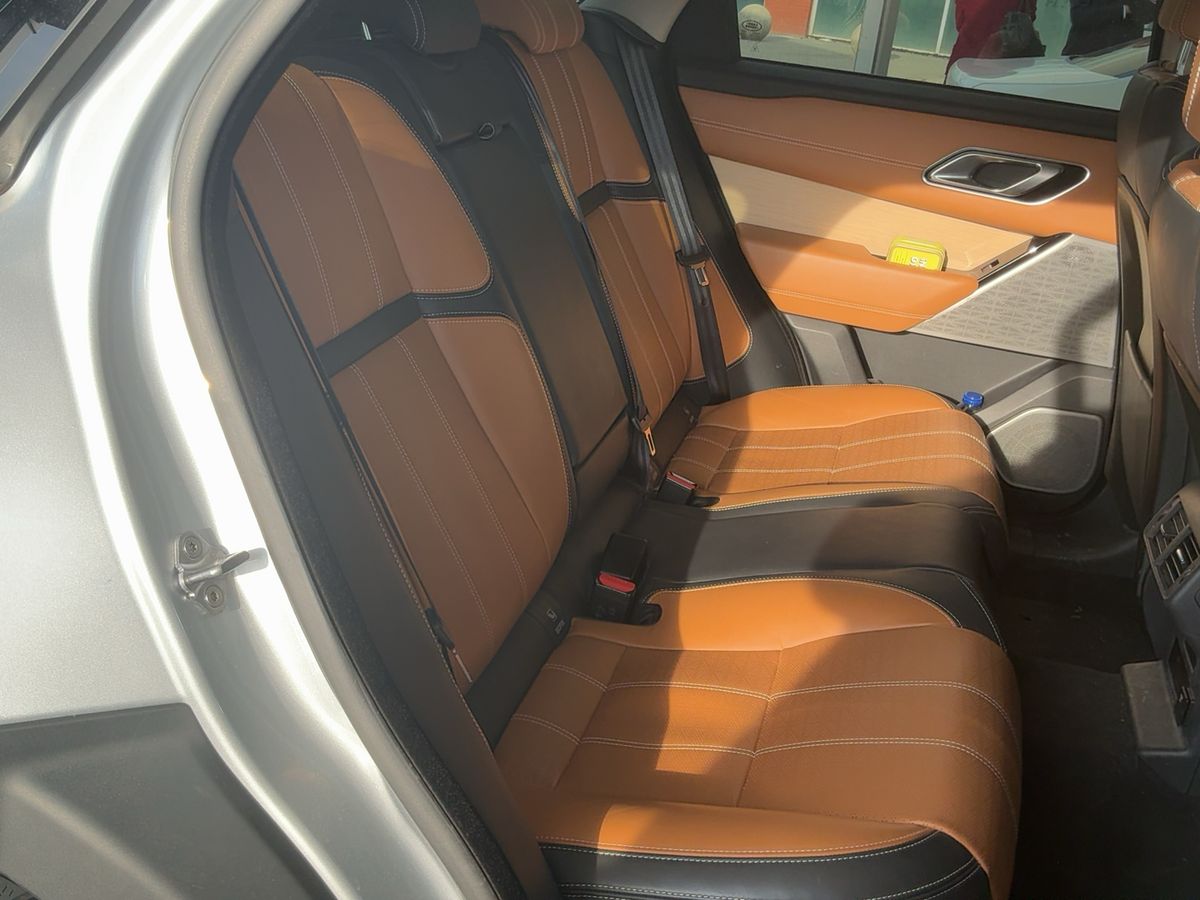 Land Rover 2017 — photo 20
