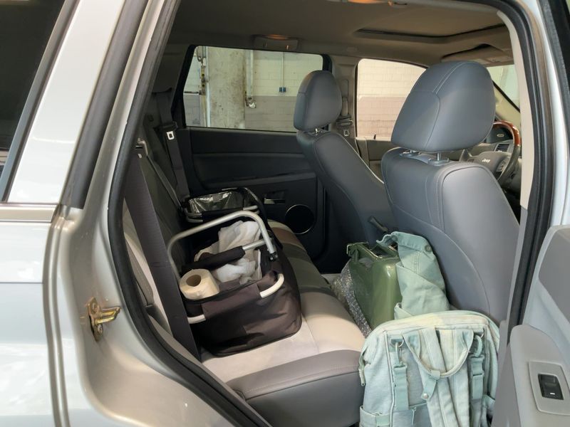 Jeep Grand Cherokee 5.7 V8 HEMI Overland — zdjęcie 14