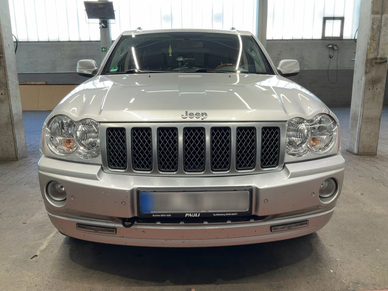 Jeep Grand Cherokee 5.7 V8 HEMI Overland — zdjęcie 9