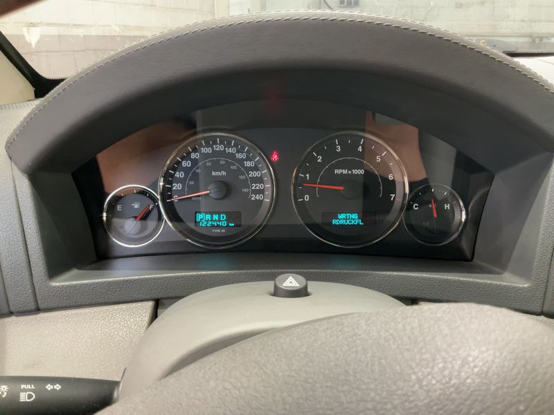 Jeep Grand Cherokee 5.7 V8 HEMI Overland — zdjęcie 13