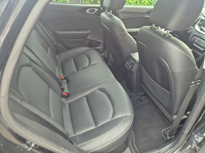 Kia XCeed 1.6 Plug-in Hybrid Platinum Edition — zdjęcie 14