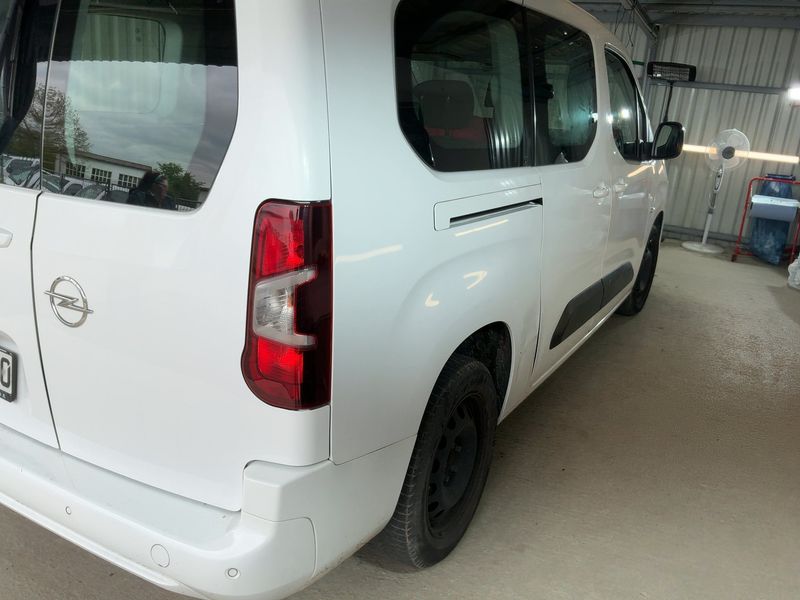 Opel Combo Life 1.2 Turbo Edition — zdjęcie 6