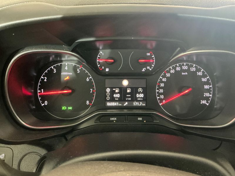 Opel Combo Life 1.2 Turbo Edition — zdjęcie 13