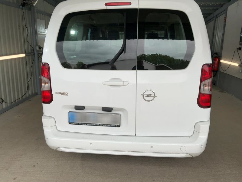 Opel Combo Life 1.2 Turbo Edition — zdjęcie 5