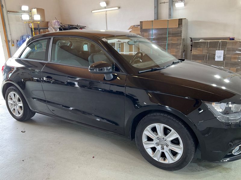 Audi A1 1.2 TFSI Attraction — zdjęcie 8