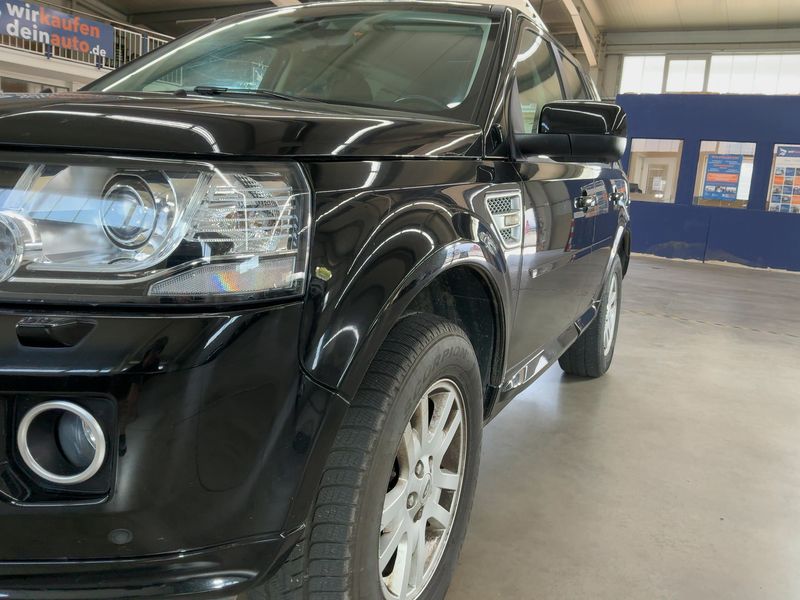 Land Rover Freelander 2.2 Td4 SE — zdjęcie 2