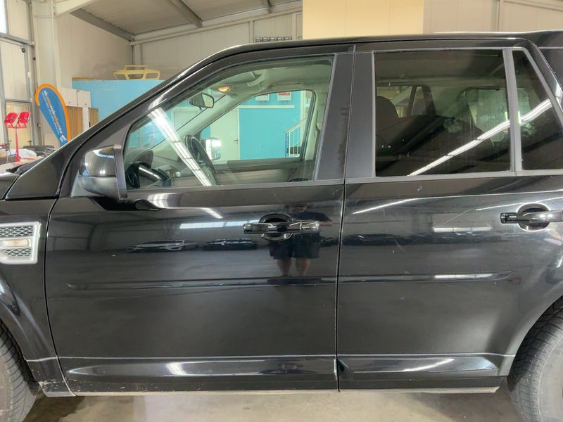 Land Rover Freelander 2.2 Td4 SE — zdjęcie 4