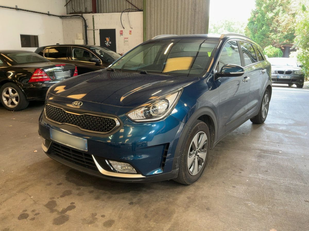 Kia Niro 2019 — photo 1