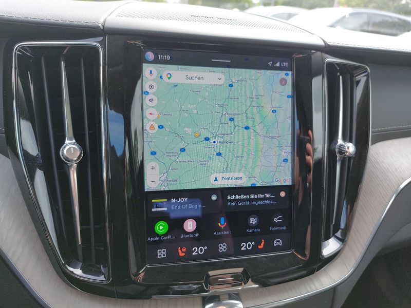 Volvo XC60 2.0 B4 Mild-Hybrid Inscription 2WD — zdjęcie 13