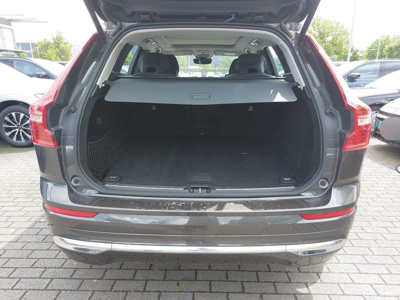 Volvo XC60 2.0 B4 Mild-Hybrid Inscription 2WD — zdjęcie 9