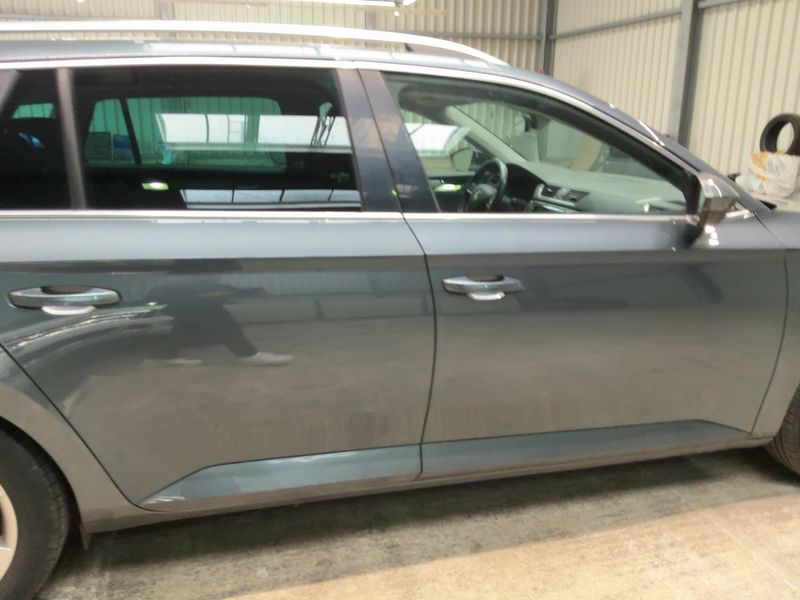 Skoda Superb 2.0 TDI Style — zdjęcie 7
