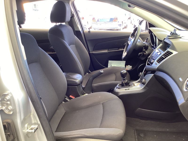 Chevrolet Cruze 1.6 LT 2012 – снимка 16