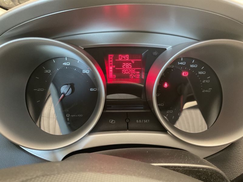 Seat Ibiza 1.6 TDI Style 2011 – снимка 4