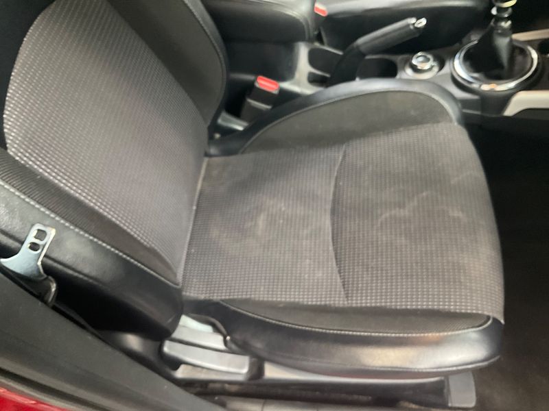 Peugeot 4008 1.8 HDi 2013 – снимка 30