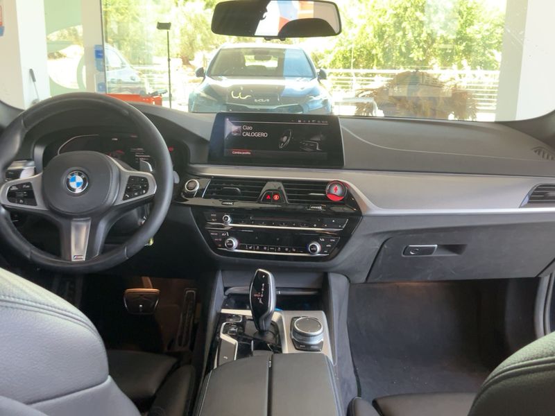 BMW 5er 520d Mild-Hybrid M Sport 2020 – снимка 17