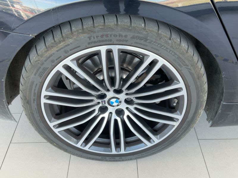BMW 5er 520d Mild-Hybrid M Sport 2020 – снимка 9
