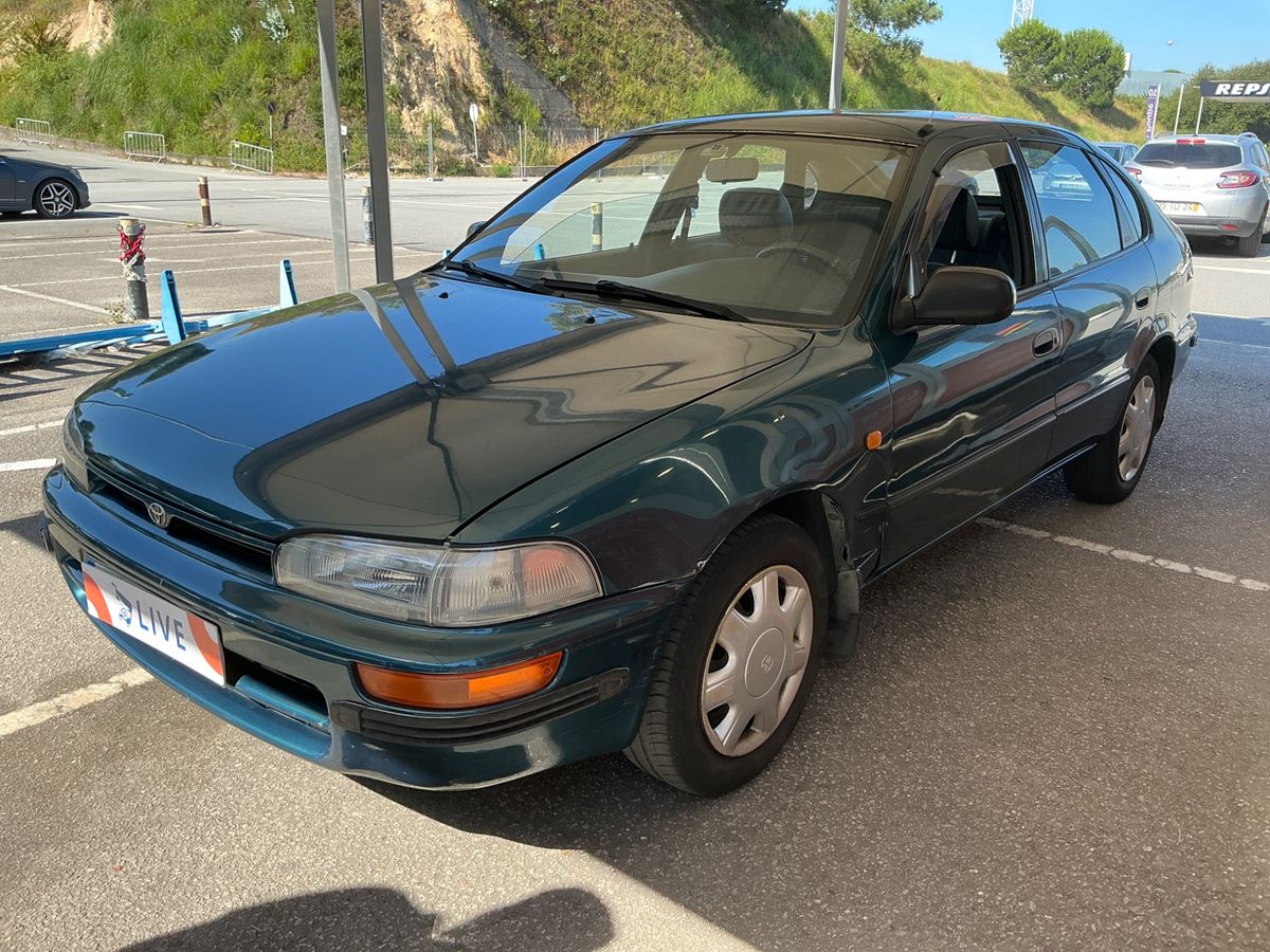 Toyota Corolla 1993 — photo 1