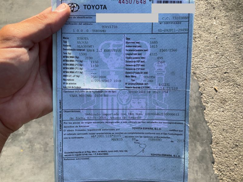 Toyota RAV 4 2.2 D-4D Executive — zdjęcie 16