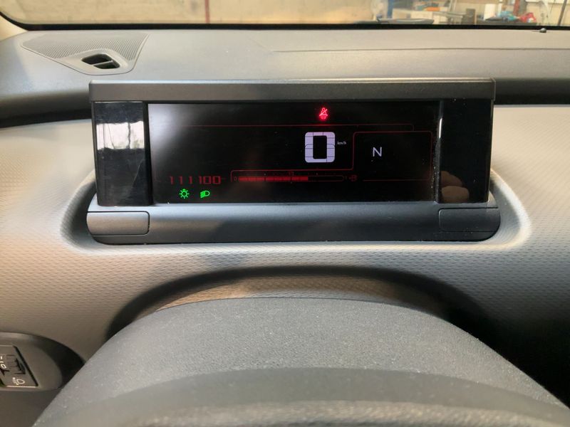 Citroen C4 Cactus 1.6 Blue-HDi Shine — zdjęcie 13