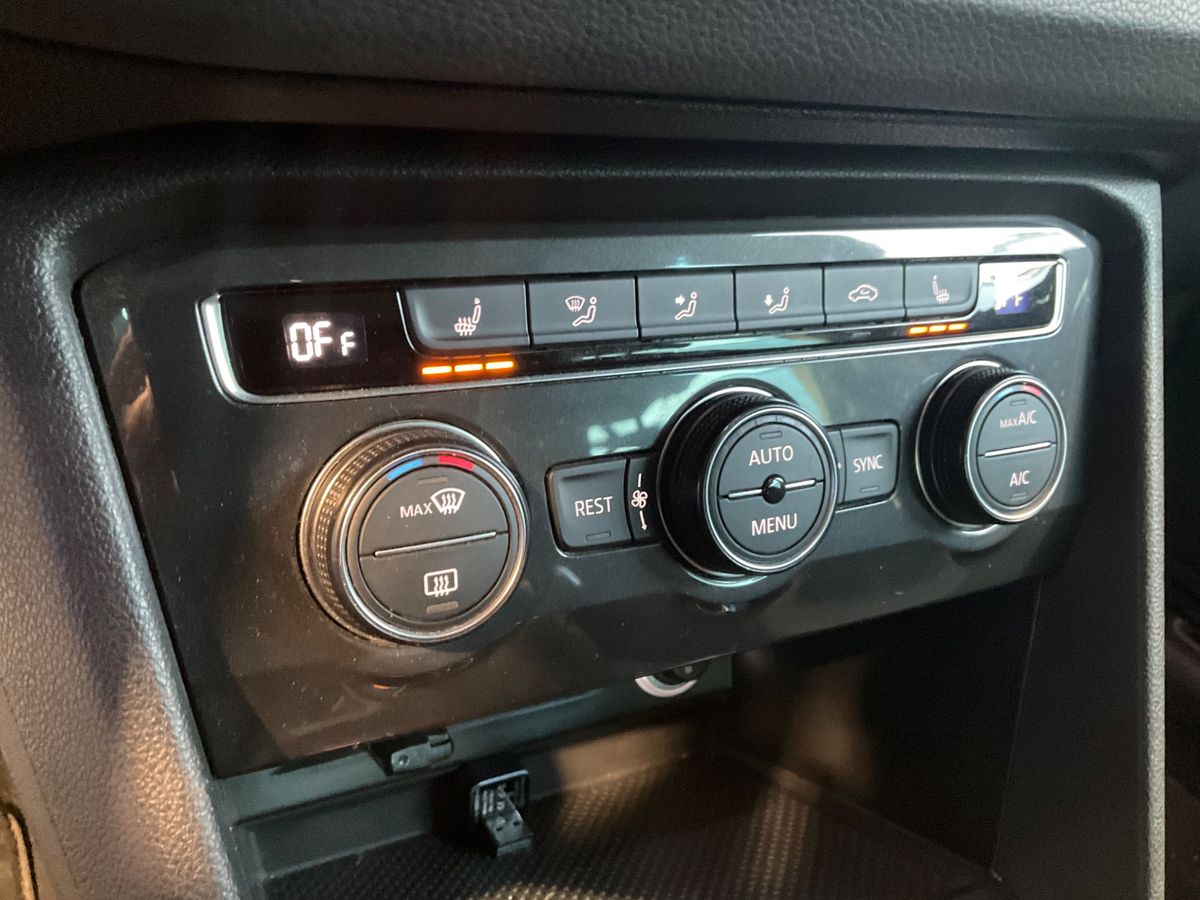 Volkswagen Tiguan 2020 — photo 25