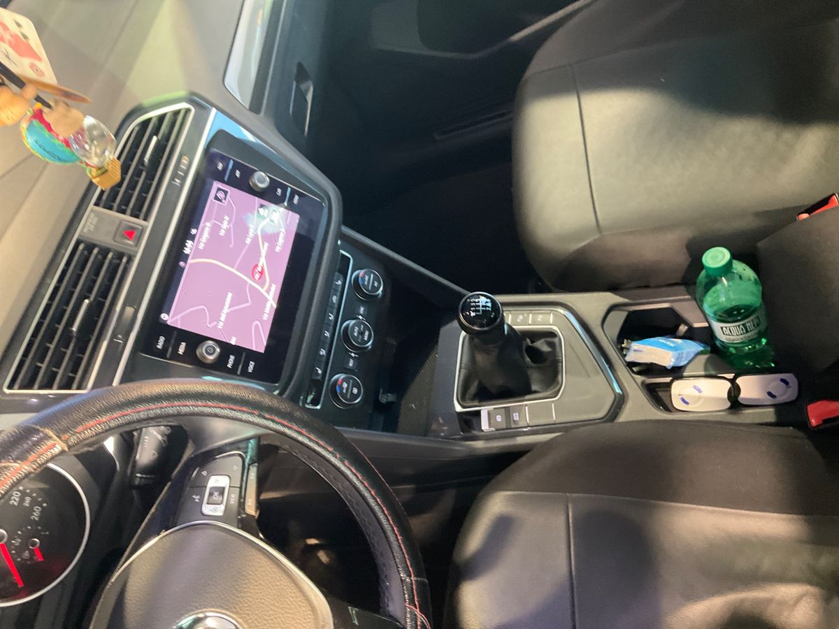Volkswagen Tiguan 2020 — photo 34