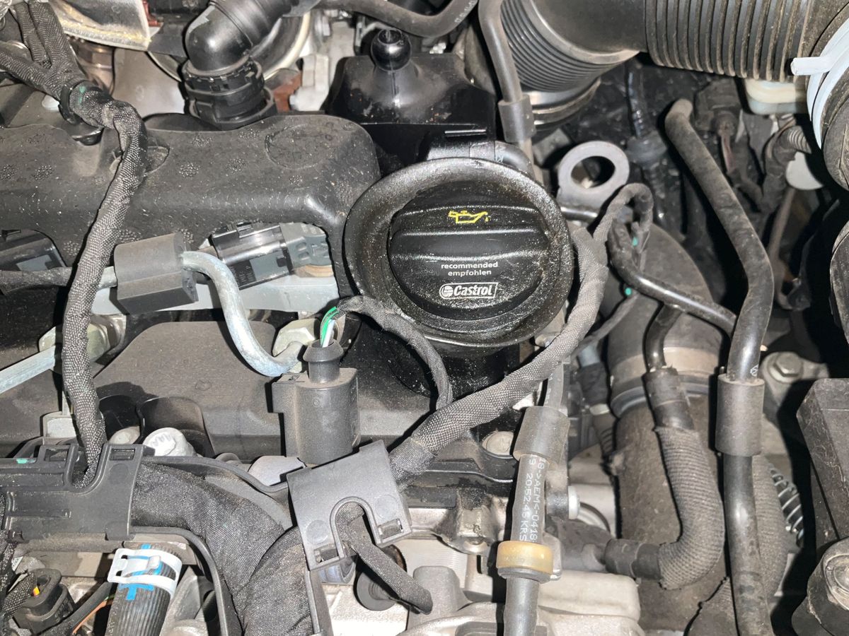 Volkswagen Tiguan 2020 — photo 41