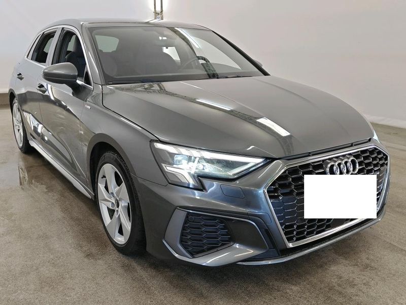 Audi A3 Sportback 35 TFSI Mild-Hybrid S line — zdjęcie 4
