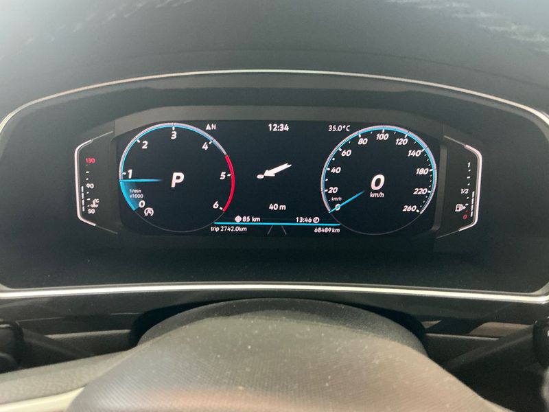 Volkswagen Tiguan 2.0 TDI R-Line 2022 – снимка 18