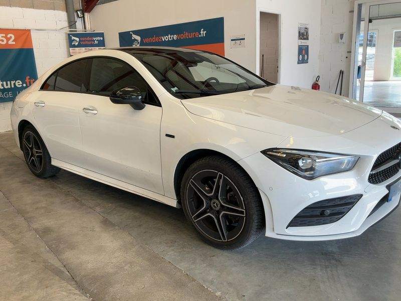 Mercedes-Benz CLA-Klasse CLA 250e AMG Line — zdjęcie 8