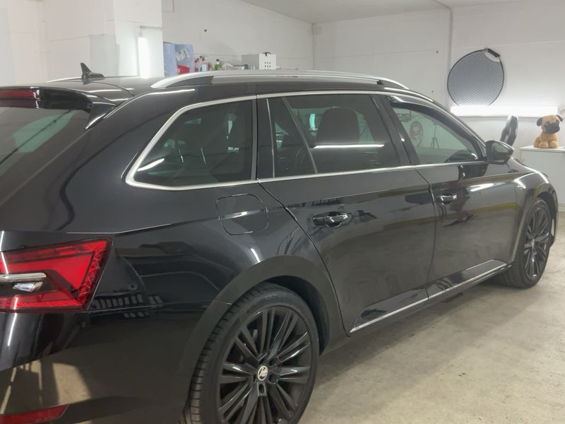Skoda Superb 2.0 TDI L&K 4x4 2022 – снимка 8