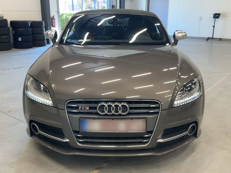 Audi TTS 2.0 TFSI quattro Roadster — zdjęcie 9
