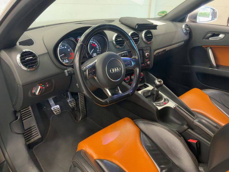 Audi TTS 2.0 TFSI quattro Roadster — zdjęcie 12