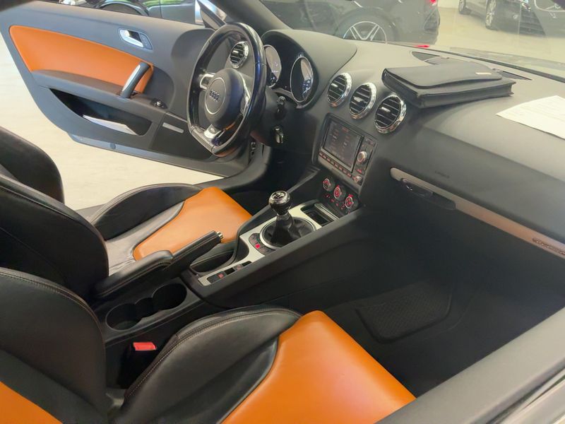 Audi TTS 2.0 TFSI quattro Roadster — zdjęcie 11