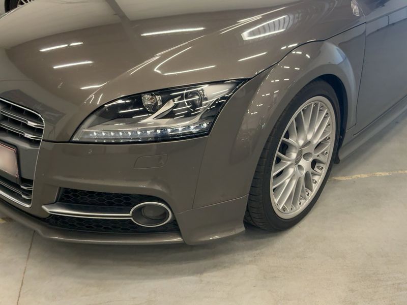 Audi TTS 2.0 TFSI quattro Roadster — zdjęcie 2