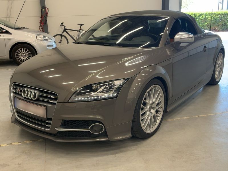 Audi TTS 2.0 TFSI quattro Roadster