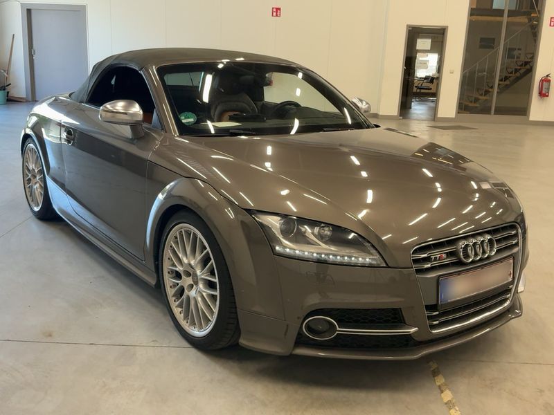 Audi TTS 2.0 TFSI quattro Roadster — zdjęcie 8
