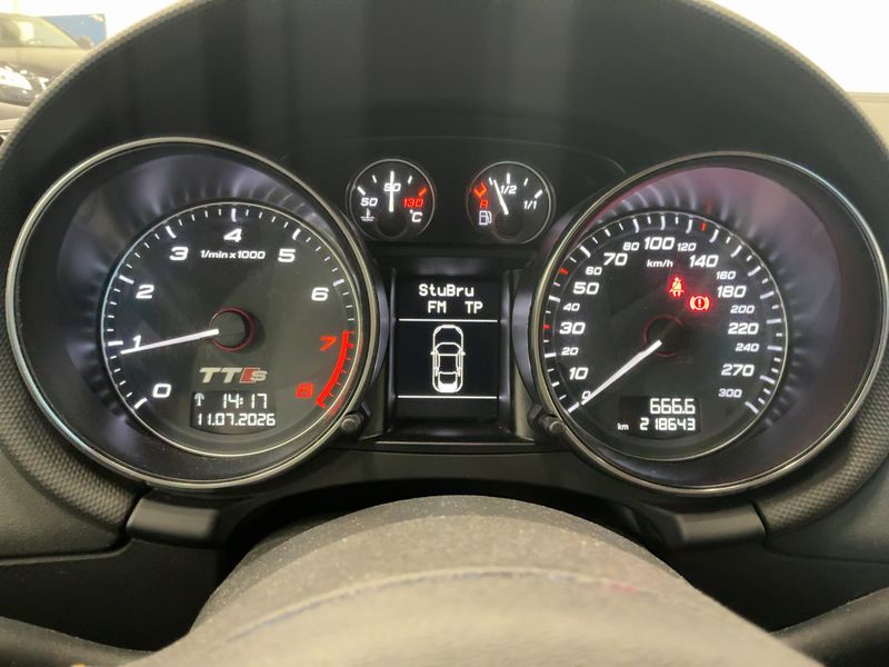 Audi TTS 2.0 TFSI quattro Roadster — zdjęcie 13