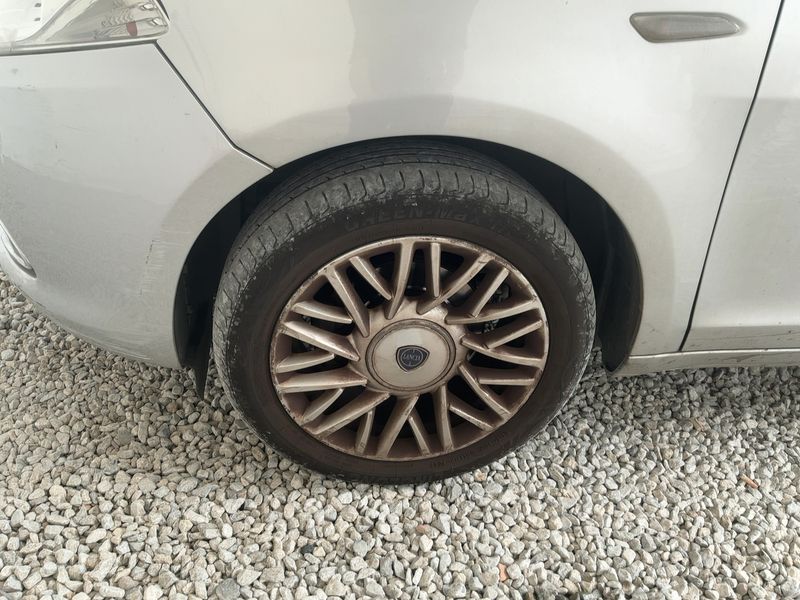 Lancia Ypsilon 1.3 JTD Gold 2015 – снимка 3