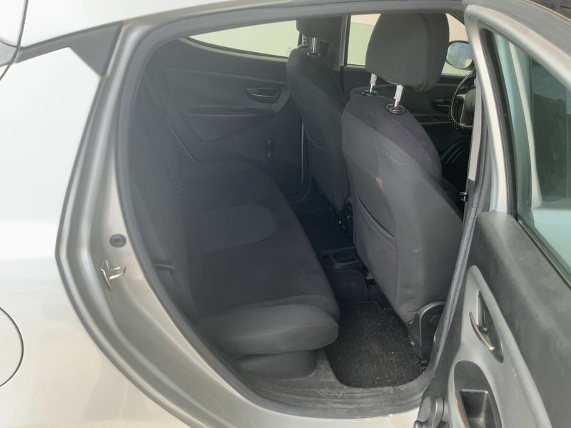 Lancia Ypsilon 1.3 JTD Gold — zdjęcie 15