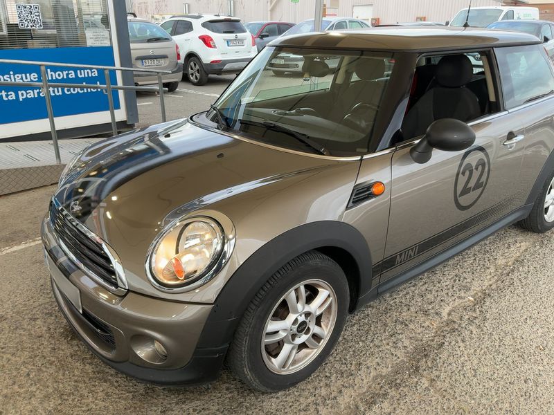MINI One D — zdjęcie 2