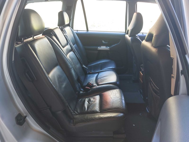 Volvo XC90 2.4 D5 Summum — zdjęcie 13